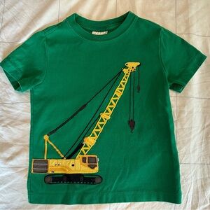 100 / 4 Hanna Andersson Green Tee with Yellow Crane Design